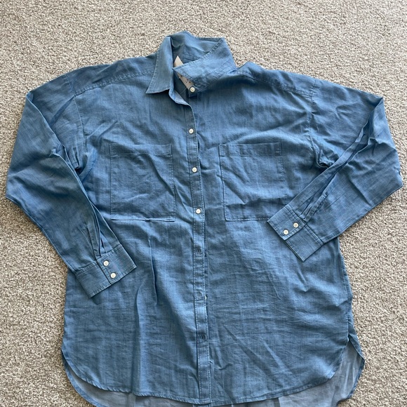 New LOFT chambray - Picture 2 of 8